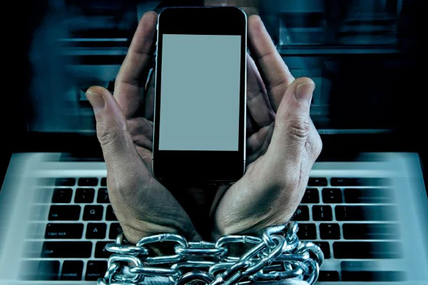 مبانی نظری اعتیاد به فضای مجازی 